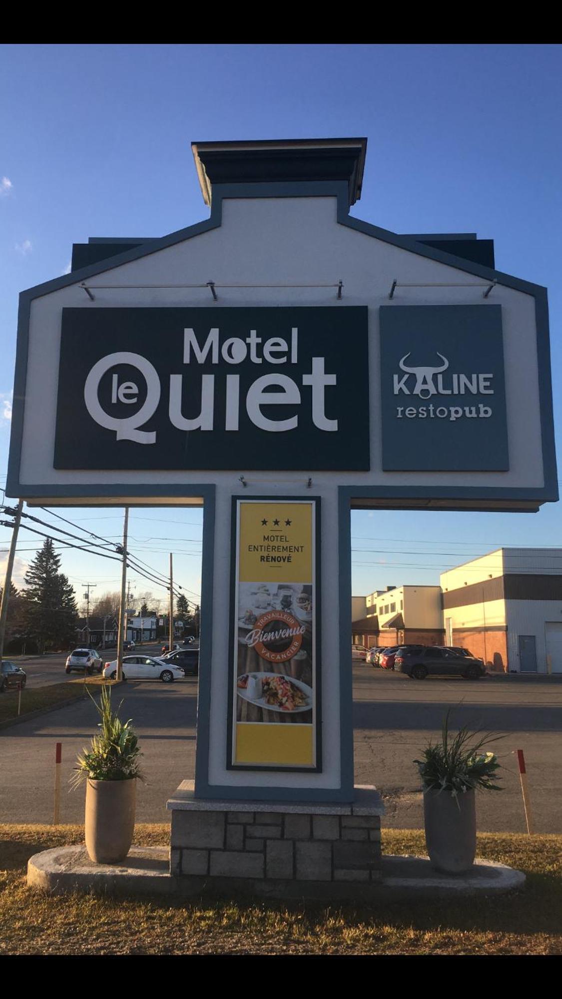 Hotel Motel Le Quiet Lac-Mégantic Buitenkant foto