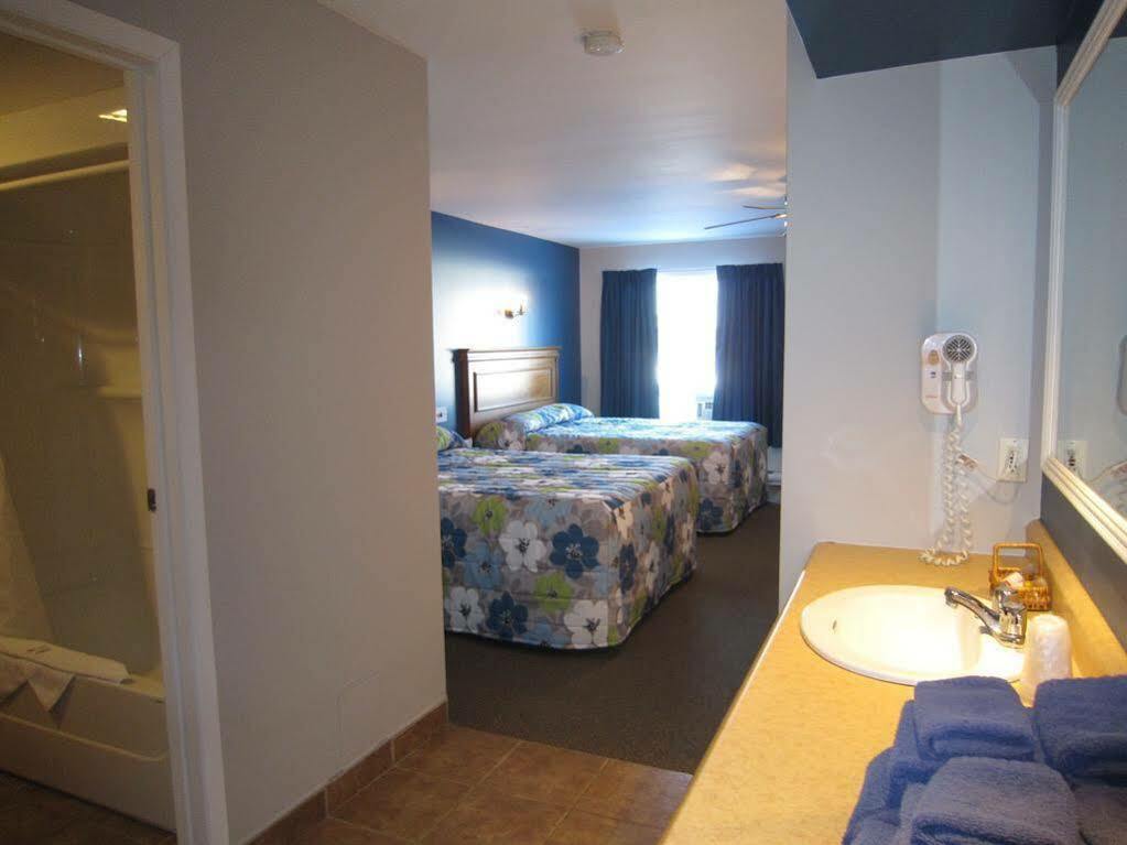 Hotel Motel Le Quiet Lac-Mégantic Buitenkant foto